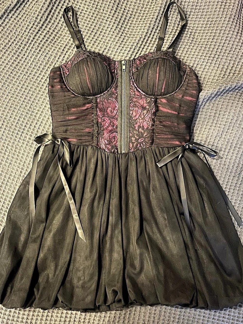 Forever 21 Floral Corset Mini Dress in Black & Purple Size Medium